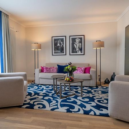 Vila Vita Rosenpark Marburg Exteriér fotografie A living room at the Hotel