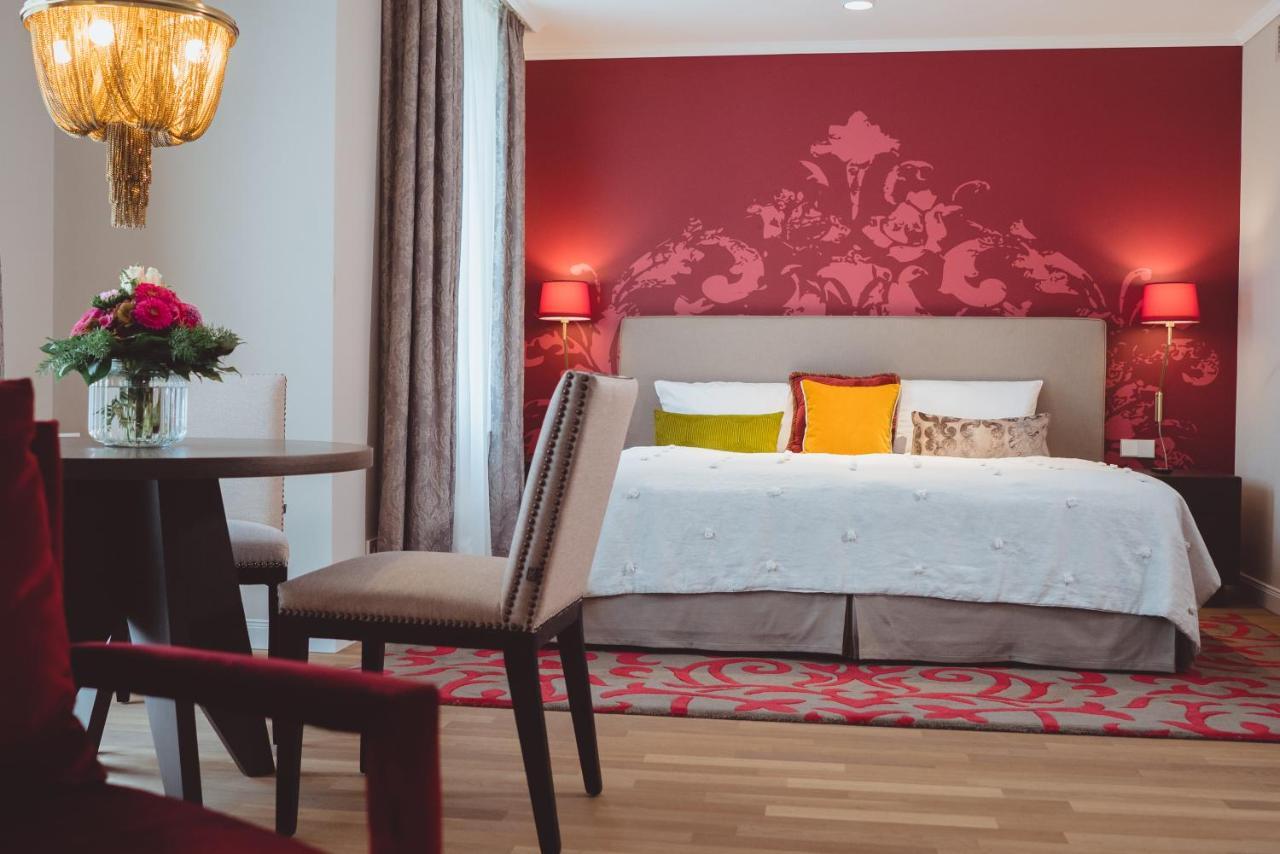 Vila Vita Rosenpark Marburg Exteriér fotografie A room at the hotel